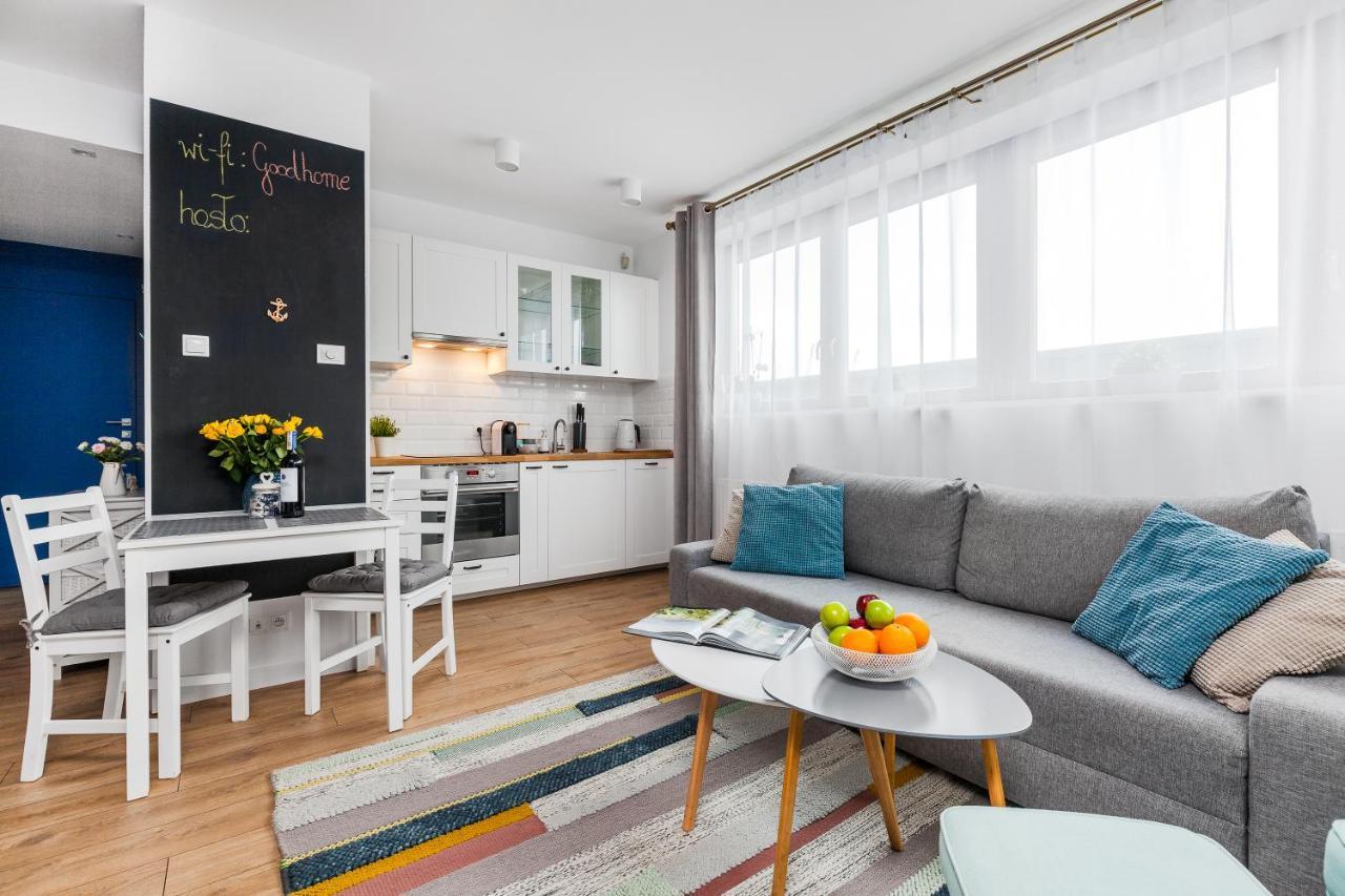 Goodhome - Sea Towers Apartment